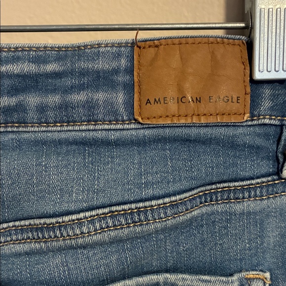 American Eagle Outfitters High Rise Blue Jeans - Picture 3 of 5